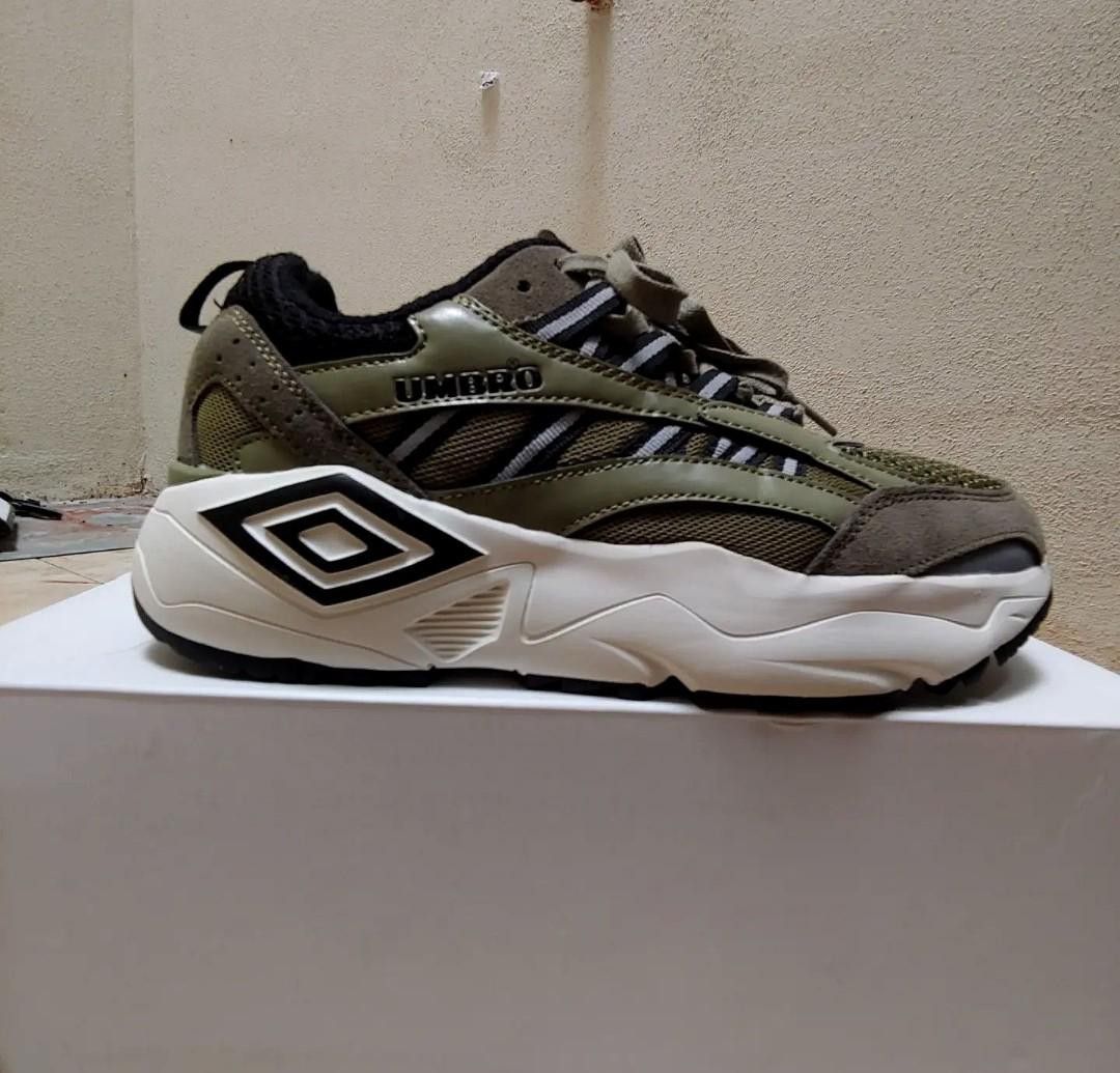 Sneakers Umbro Neptune LE shoes Men s Fashion Footwear Sneakers on Carousell