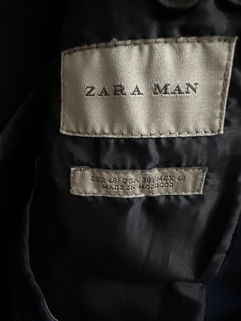 Zara Man Blazer 38 (Category: Coats, Jackets and Outerwear) located in Makati City. Submitted by davedeesdee (Listing ID 1308827016, Image 2). Description: With pocket square Size 38 Navy .