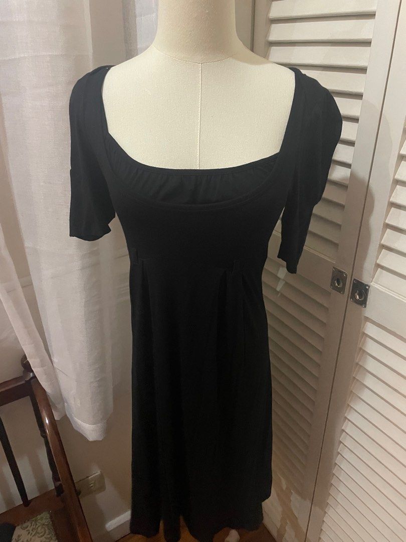 26. PROMOD BLACK STRETCHED DRESS (Category: Dresses) located in Quezon City. Submitted by elegantlycheap (Listing ID 1309178427, Image 1). Description: Sleeves: 10.5 inches Length (from tip of back collar) : 34 in Width (shoulder to shoulder) : 15 inches Condition: EXCELLENT.