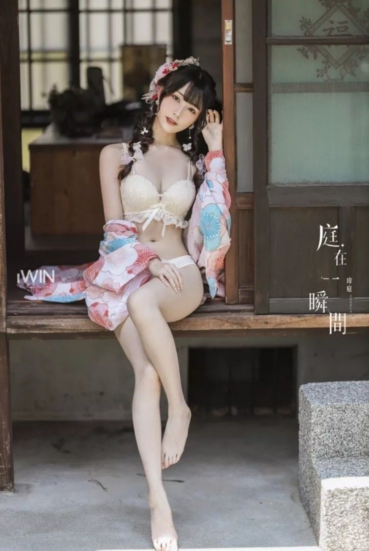 【★超目玉】 瑋庭Angela 書籍、休閒與 庭在一瞬間寫真寫真書寫真集限量絕版, その他