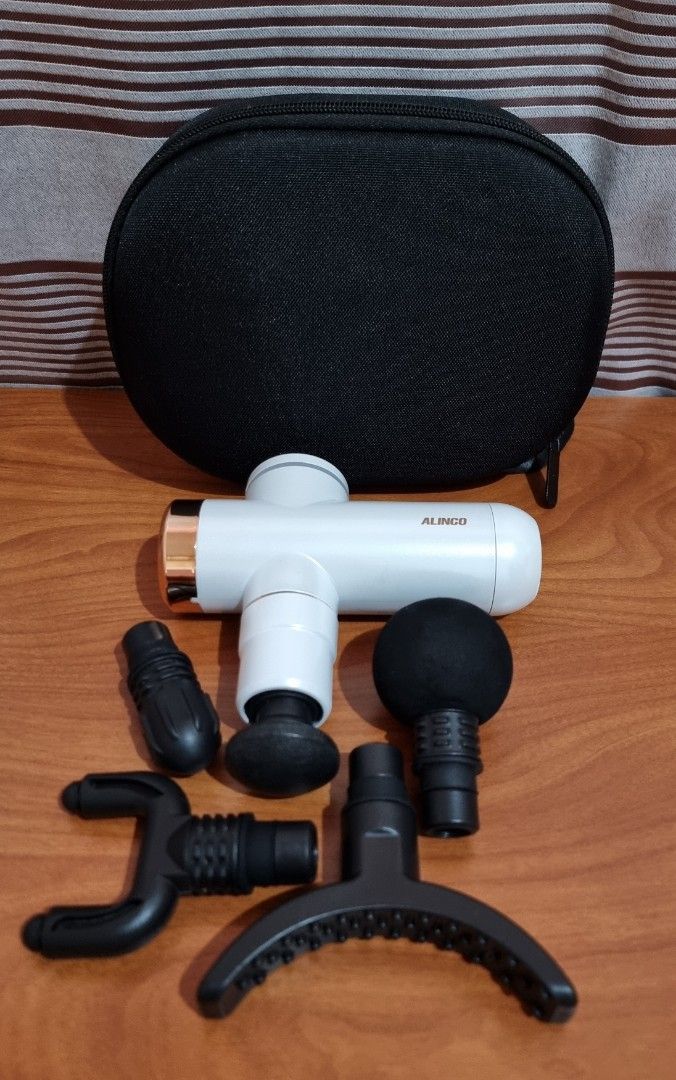 Alinco Body Shape Gun (Category: Massage Devices) located in Binangonan. Submitted by c_r_i_s (Listing ID 1309085609, Image 2). Description: Alinco Body Shape Gun Cordless USB Rechargable Massage Gun Compact yet powerful stimulation Complete 5 attachments including ball types, point types, curves, U-shapes, and arches By replacing the attachment, you can fit each part of your body for optimal care 6 Adjustable Levels) You can adjust the intensity