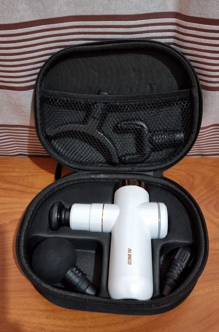 Alinco Body Shape Gun (Category: Massage Devices) located in Binangonan. Submitted by c_r_i_s (Listing ID 1309085609, Image 1). Description: Alinco Body Shape Gun Cordless USB Rechargable Massage Gun Compact yet powerful stimulation Complete 5 attachments including ball types, point types, curves, U-shapes, and arches By replacing the attachment, you can fit each part of your body for optimal care 6 Adjustable Levels) You can adjust the intensity