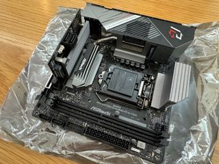 （分類：）位於 。 由 aaadra 提交（商品編號 1309060717，圖片 1）。簡介： 。
