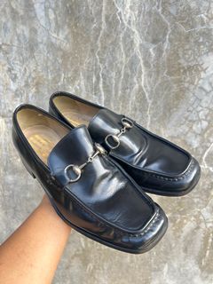 Authentic 💯 Gucci Horsbit Loafers Size EURO: 41.5 / 8.5US Signs of usage only
