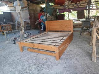 BED WITH PULL OUT BED