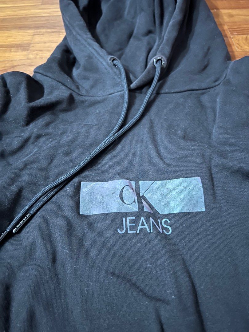 Luminous hoodie top