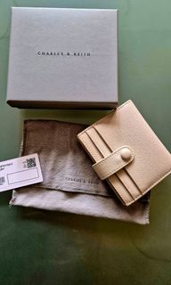 Charles and Keith card holder in ivory leather