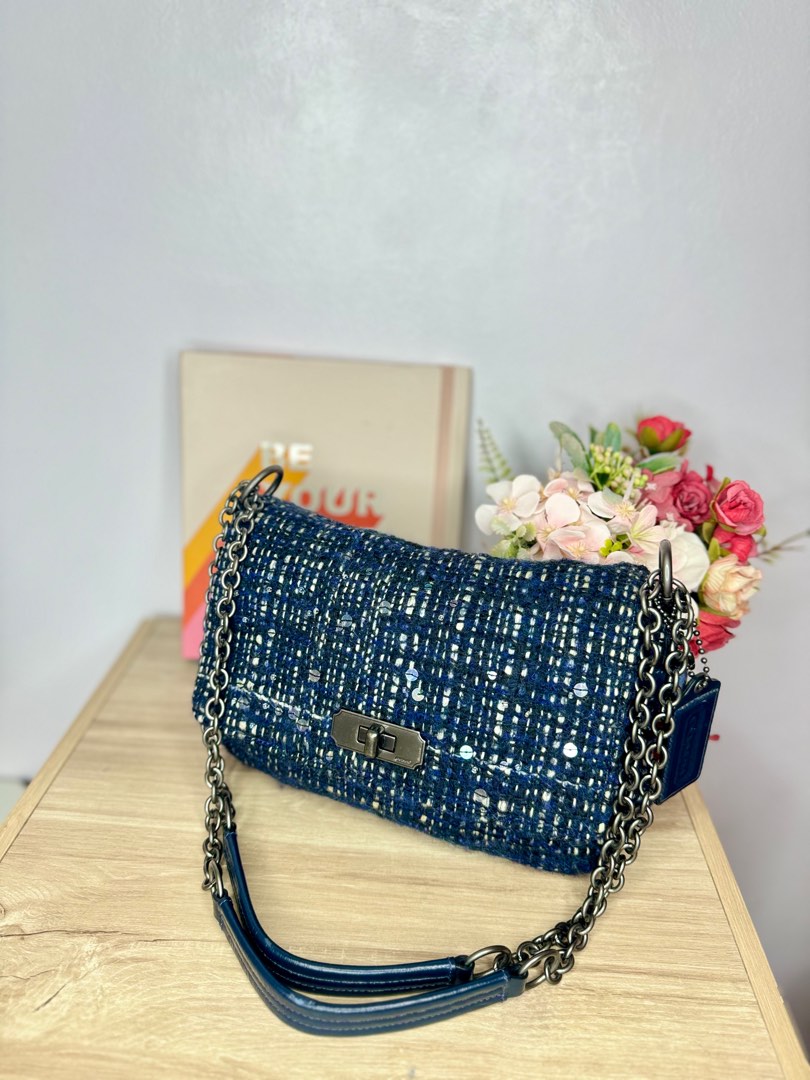 Coach chelsea crossbody navy hotsell