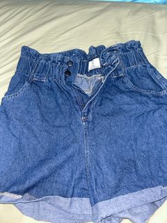 (Category: ) located in . Submitted by cocotna (Listing ID 1309139051, Image 1). Description: .