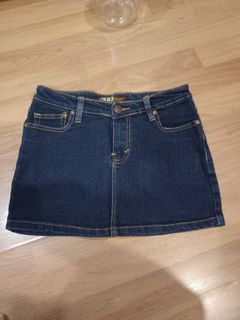 (Category: ) located in . Submitted by Lemonades (Listing ID 1309145799, Image 1). Description: .