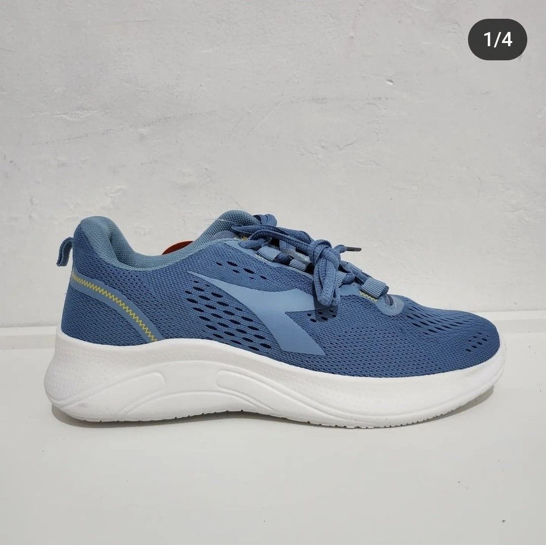 Diadora running biru hot sale