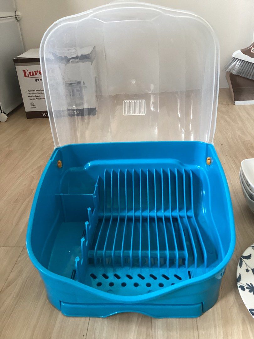 Dish Rack/Drainer + 3 pcs plate and square bowl (Category: Dinnerware & Cutlery) located in Pasig City. Submitted by moonthlater (Listing ID 1309137024, Image 2). Description: • Good as new, Price is negotiable for a reasonable price • Dish rack comes with 3 pcs plate and square bowl with elegant navy blue flower design • Used only for 1 year • RFS is moving out from dorm • MOP is GCASH or Landbank.
