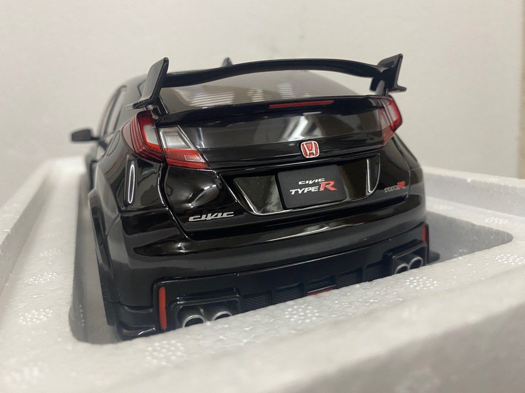 商品画像：1:18 Ebbro Honda Civic Type R FK2 - Crystal Black Pearl 4