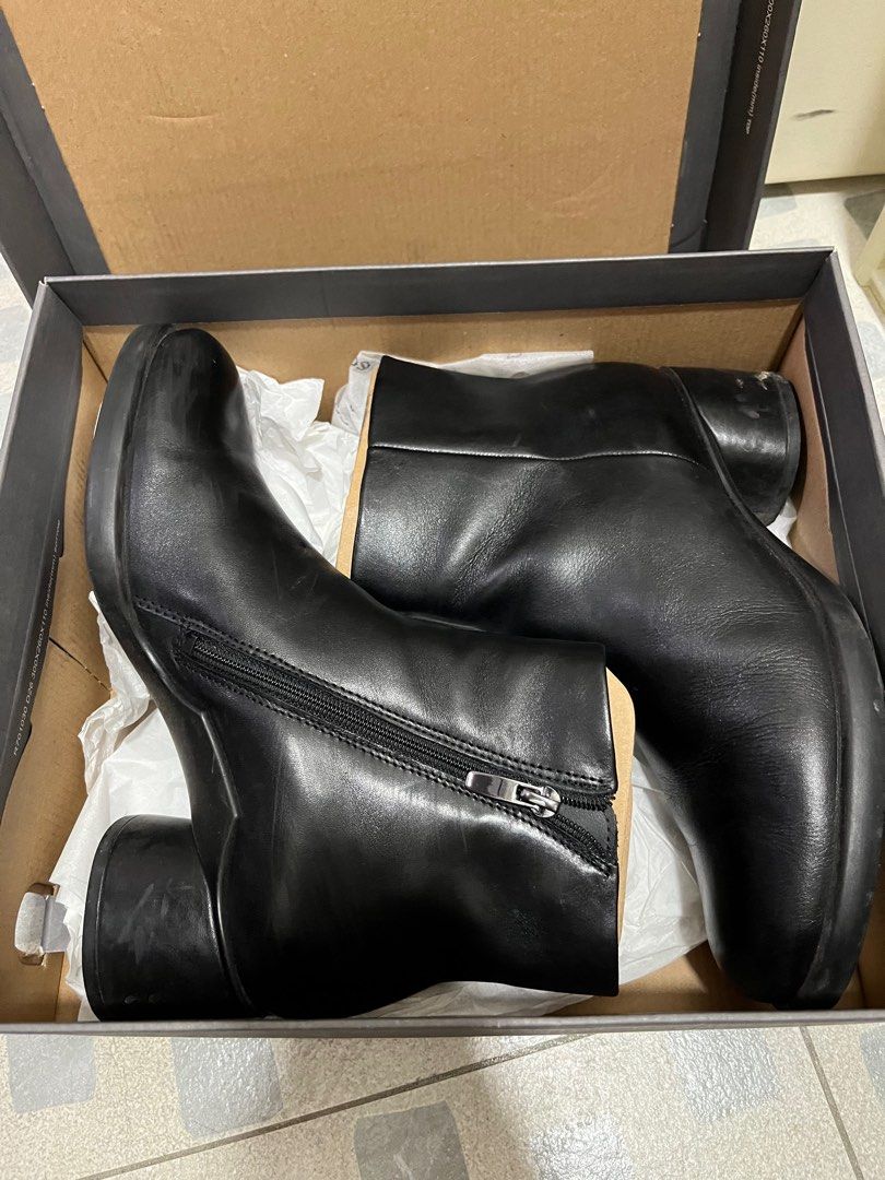 ECCO Shape Sculpted Motion 35 Leather Ankle Boot, Women's Fashion