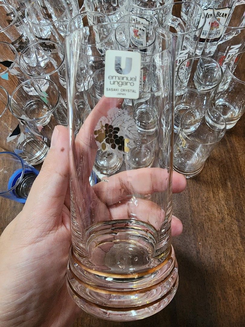 EMANUEL UNGARO Glass Set (Category: Water Bottles & Tumblers) located in Quezon City. Submitted by senyoramaria (Listing ID 1309055456, Image 1). Description: EMANUEL UNGARO Glasses Sasaki Crystal 13.5 cm tall Set of 4 New without box Natanggal ibang part ng sticker nung hinugasan ko. Php700.