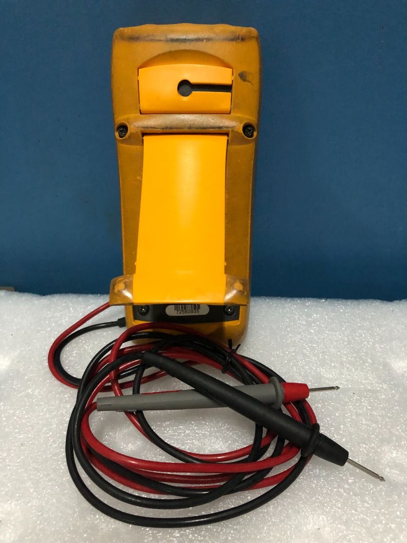Fluke 79 III True RMS Digital Multimeter (with original Fluke test ...