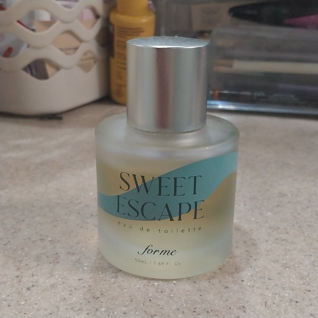 Forme Sweet Escape EDT Perfume (Category: Fragrance & Deodorants) located in Quezon City. Submitted by ddeonz (Listing ID 1309102943, Image 1). Description: 95% full fruity floral scent.