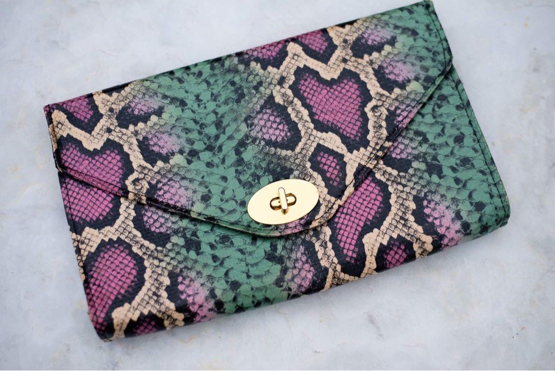 H M Clutch Bag Animal Print Printed Women s Purse Women s Fashion Bags Wallets Clutches on Carousell