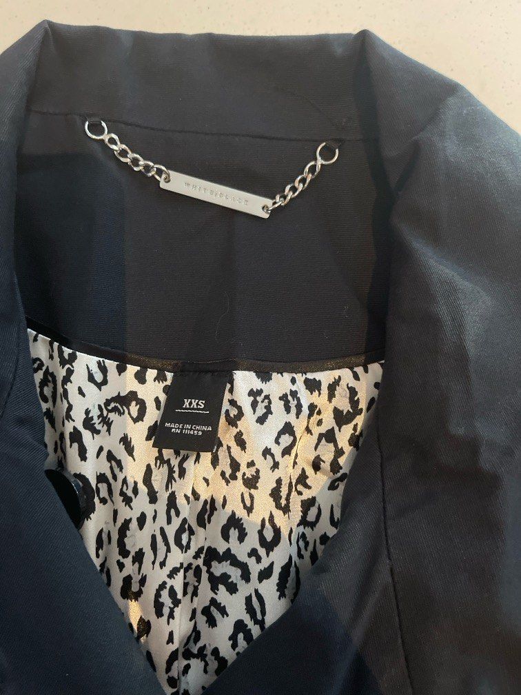 Jacket (Category: Coats, Jackets and Outerwear) located in Singapore. Submitted by jmelanie (Listing ID 1309086811, Image 3). Description: Like new condition as hardly worn. Very classy jacket from the US.
