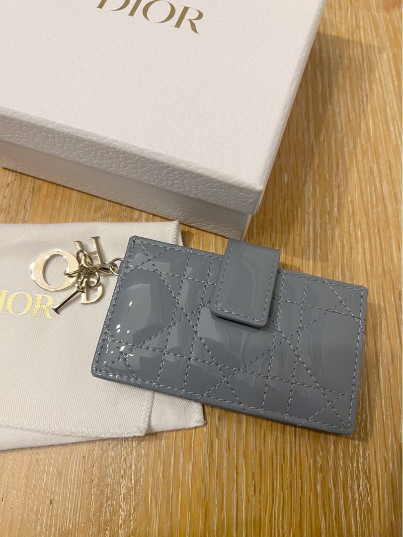 【DIOR】Lady Dior Jasmine カードホルダー Lady Dior Jasmine Card Holder Cherry Red Patent Cannage