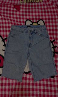 (Category: ) located in . Submitted by prettyinchanel (Listing ID 1309171767, Image 1). Description: .