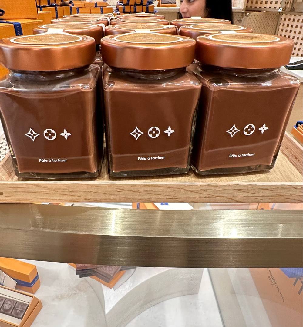 Louis Vuitton Pate a Tartiner Choc Au Lait Chocolate Spread, Food