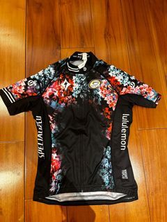 Lululemon Specialized women’s cycling jersey