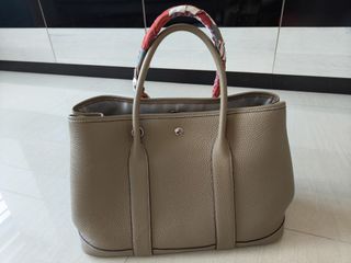 (Category: ) located in . Submitted by luvbags (Listing ID 1309054422, Image 1). Description: .