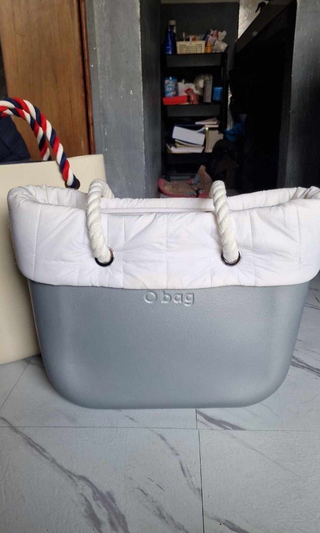 OBAG (Category: Tote Bags) located in Marikina City. Submitted by everything4less (Listing ID 1309041761, Image 3). Description: OBAG brandnew set na siya.