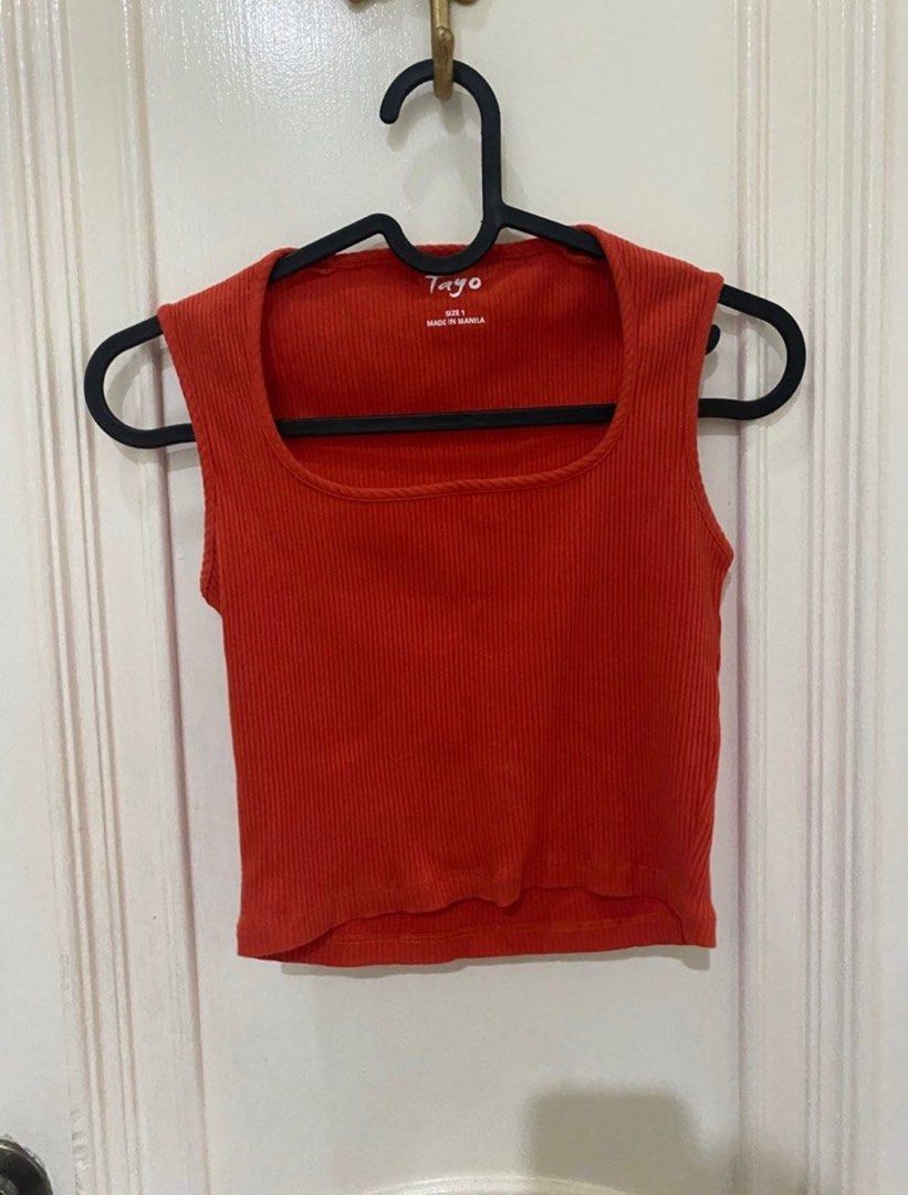 Orange tank top from tayo studio (Category: Sleeveless) located in San Pablo. Submitted by amiahkm (Listing ID 1309181926, Image 1). Description: .