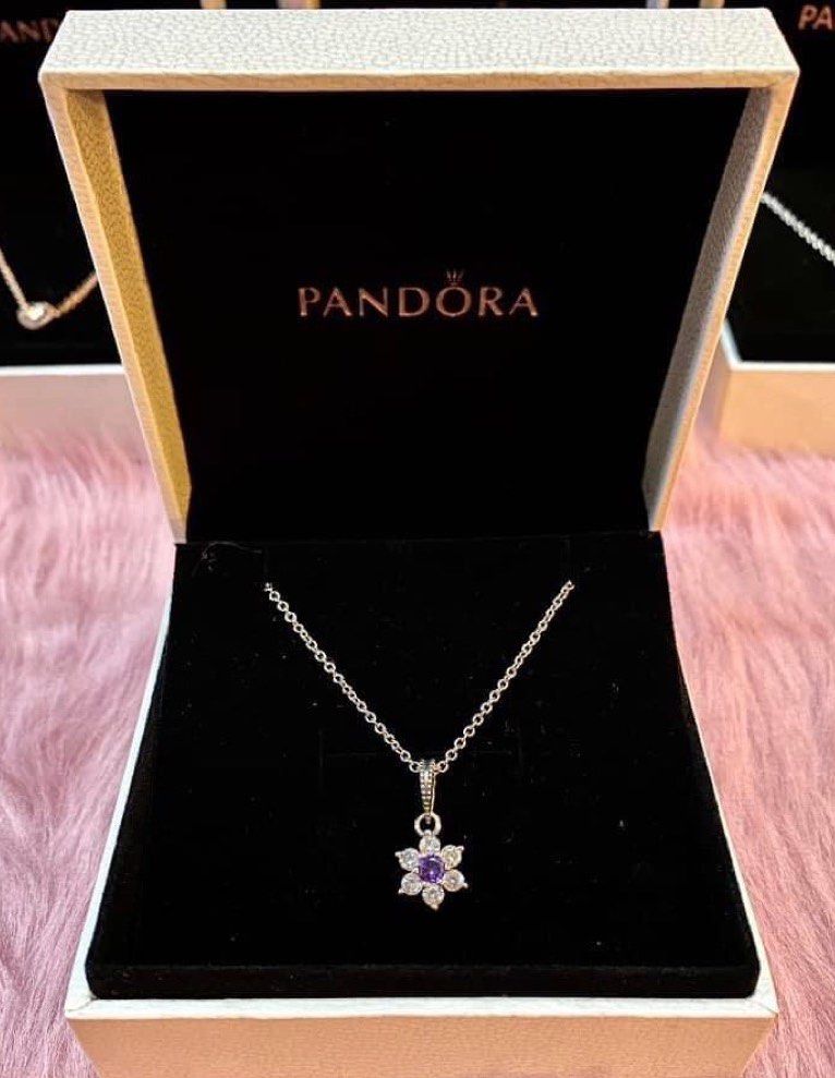 Pandora purple flower necklace deals