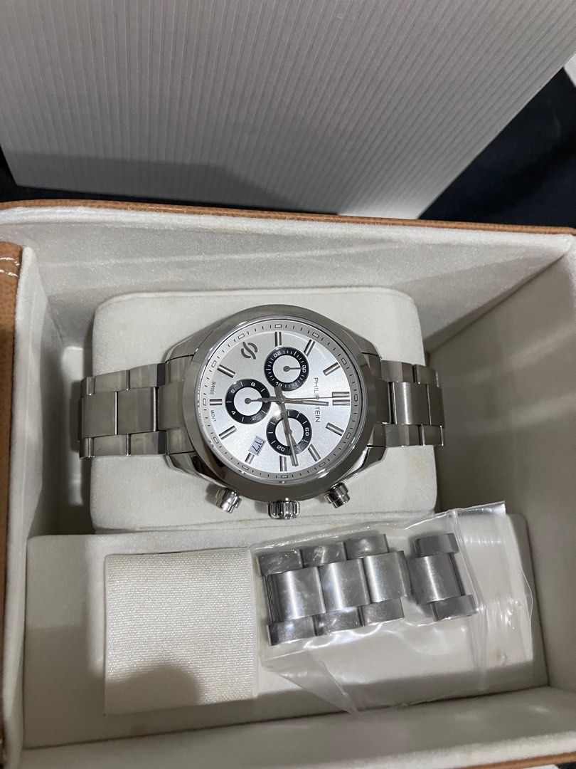 Philip stein chronograph (Category: Luxury Watches) located in Pasig City. Submitted by xskyyangx (Listing ID 1309163650, Image 3). Description: No scratches worn once Comes complete all extra links, warranty and case .