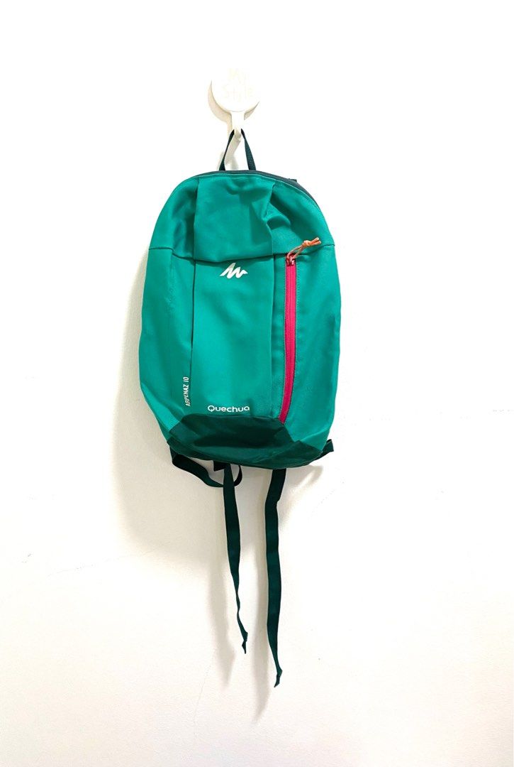Quechua Arpenaz 10 Backpack Green and Blue Men s Fashion Bags Backpacks on Carousell