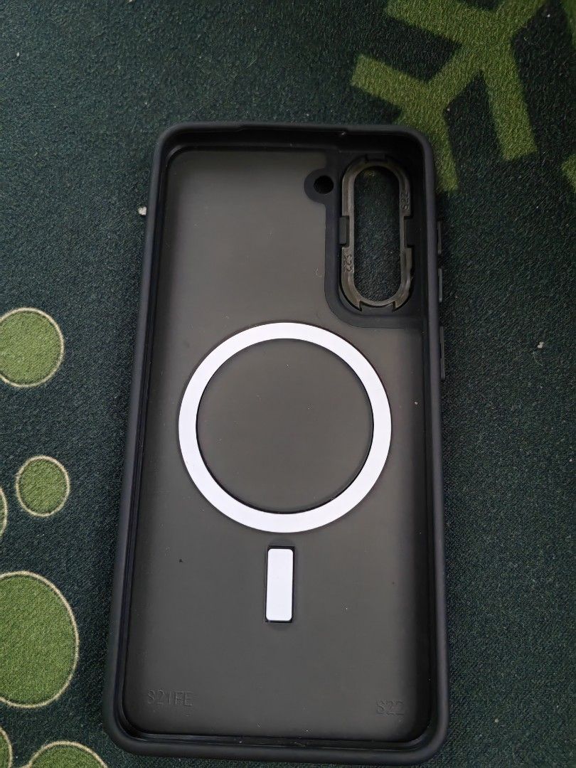 S21 FE Cases (Category: Cases & Sleeves) located in San Antonio. Submitted by goodthings25 (Listing ID 1309010544, Image 2). Description: Selling S21 FE case Meet up on san pedro only. Can be shipped thru flash or lalamove.
