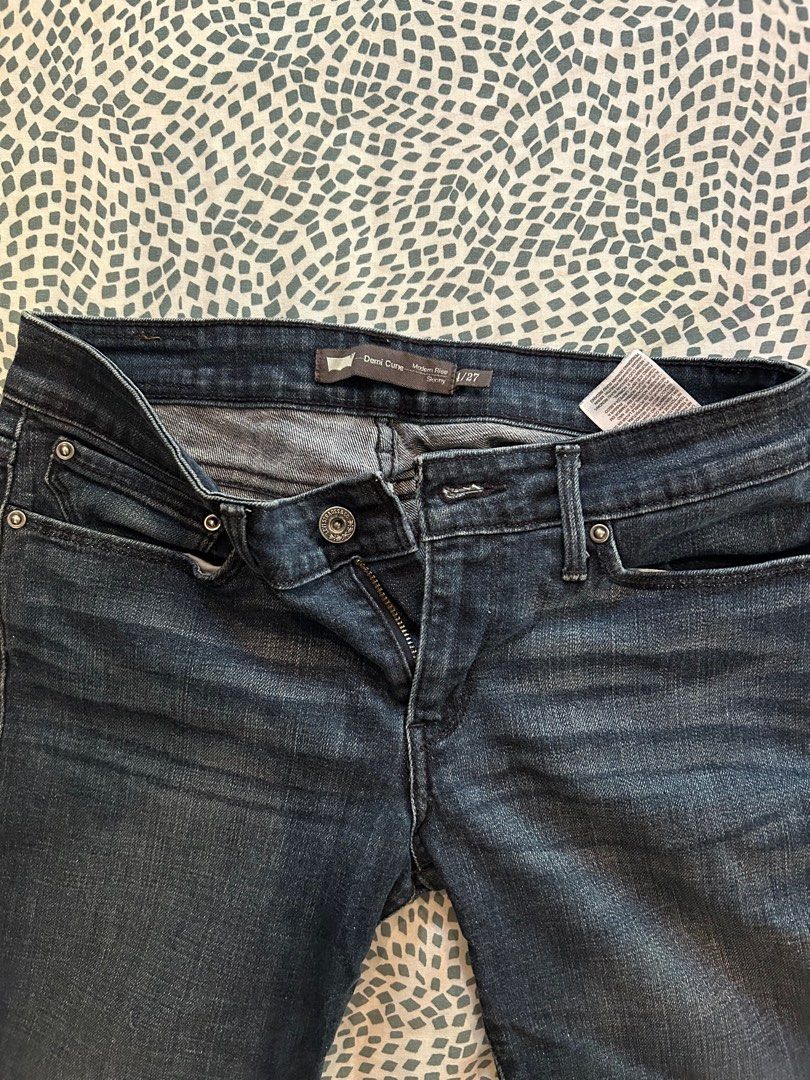 Size 27 Authentic Levi s Demi Curve Modern Rise Skinny Jeans Women s Fashion Bottoms Jeans on Carousell