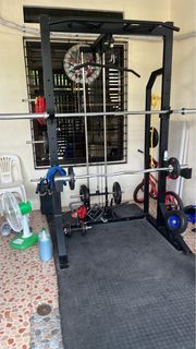 Squat rack with lat pull down
