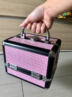 (Kategori: ) berada di . Dikirim oleh bubybags (ID iklan 1309009785, Gambar 1). Deskripsi: .