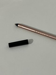 (Category: ) located in . Submitted by decluttermymakeup (Listing ID 1309152381, Image 1). Description: .