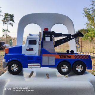 Tonka Mighty Motorized Tow Truck Toy Vehicle