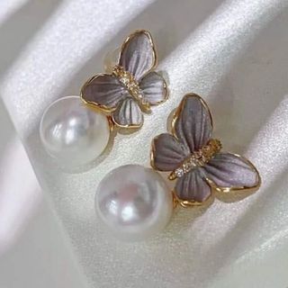 Two ways to wear australian white south sea pearl butterfly earrings in 18K yellow gold, 10-11mm australian white south sea pearls