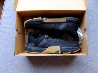 （分類：）位於 。 由 gooodssss 提交（商品編號 1309112505，圖片 1）。簡介： 。