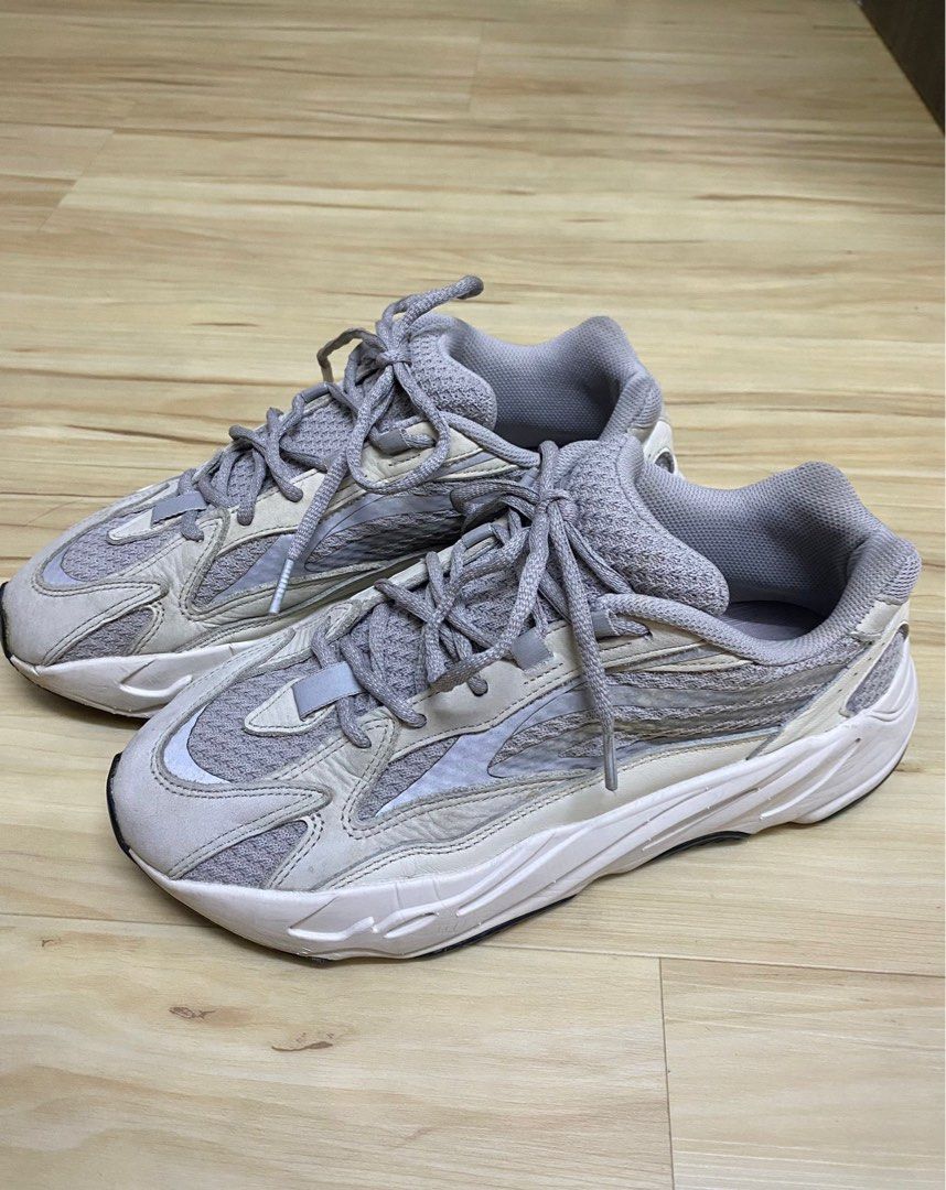 Yeezy zoom hotsell