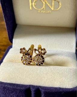 10 karat gold Antique Diamond Earrings