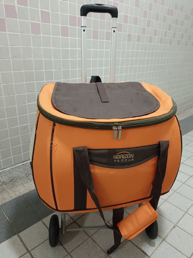 狗狗拉車 （分類：寵物家品及其他）位於 Hong Kong。 由 cherry0262 提交（商品編號 1309190332，圖片 3）。簡介： 。