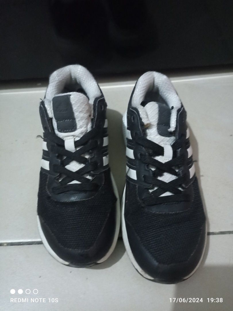 sepatu adidas cloudfoam original