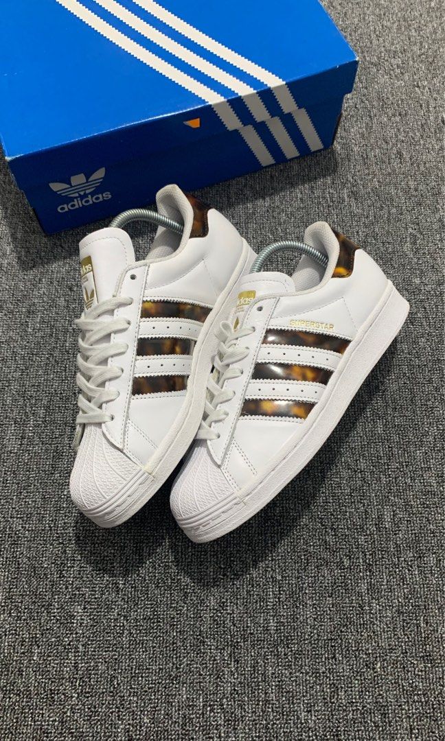 Adidas Superstar Tortoiseshell - Size 40 (25 cm), Fesyen Pria, Sepatu ,  Sneakers di Carousell