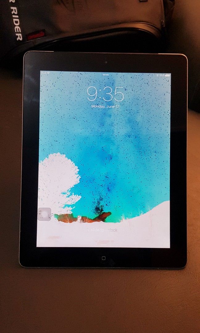 Apple iPad 3rd MAX64GB WIFI Everybody's iPad (Category: iPad) located in Cavite. Submitted by jmy826 (Listing ID 1309207583, Image 1). Description: Apple iPad 3 Max64gb Wifi Mint condition No dents, Smooth Bezel Color, Black Retina display 9.7-inch (diagonal) LED-backlit Multi-Touch display w/ IPS technology 2048-by-1536 resolution at 264 pixels per inch (ppi) Fingerprint-resistant oleophobic coating. Massive 11,560 mAh battery Price, P3,400.0 fi