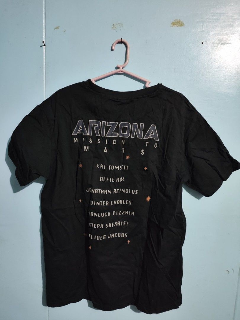 Arizona Shirt (Category: Tshirts & Polo Shirts ) located in Tuguegarao City. Submitted by declutterthingz_1 (Listing ID 1309327427, Image 3). Description: good condition Size M Buy 3 of my listing and you get free shipping.