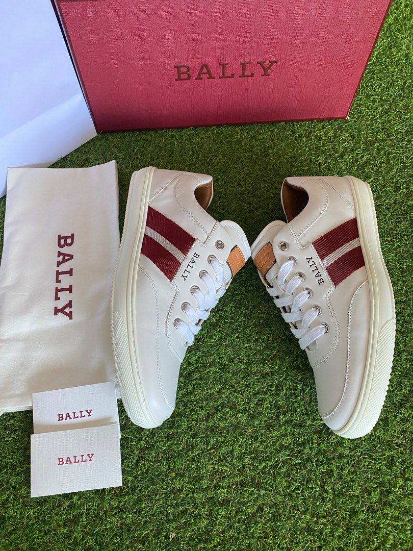 BALLY ORIANO white sneakers Fesyen Pria Sepatu Sneakers di Carousell