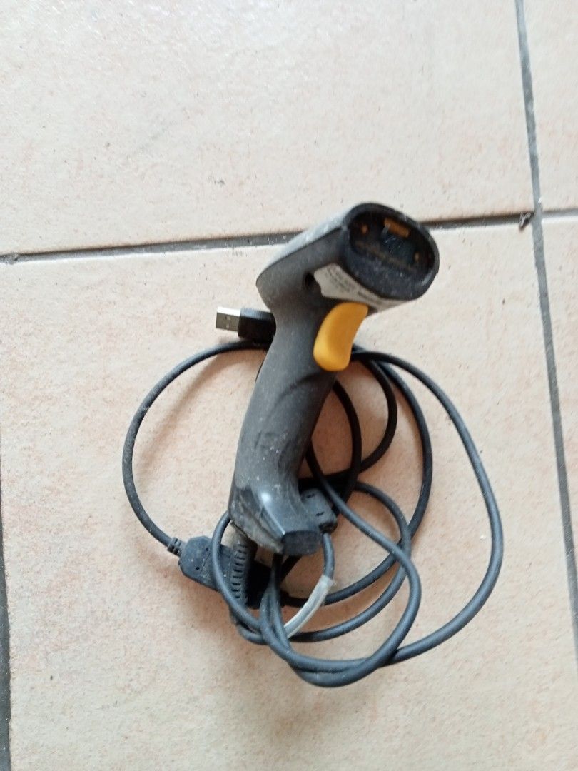 Bar Code Scanner (Category: Office & Business Technology) located in Seberang Perai. Submitted by camasu (Listing ID 1309223886, Image 1). Description: bar code scanner keep more than 35 years.